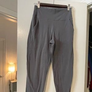 Lululemon Align high-rise jogger - size 6